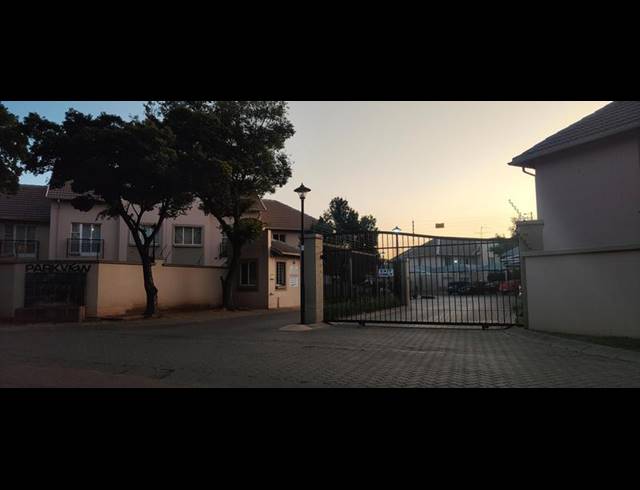 1 BEDROOM APARTMENT FOR SALE IN KLIPPOORTJE